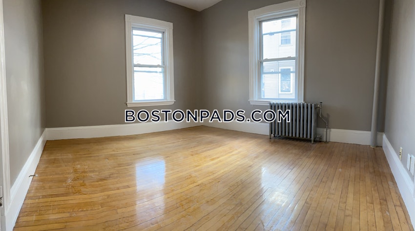 BOSTON - JAMAICA PLAIN - HYDE SQUARE - 4 Beds, 2 Baths - Image 2