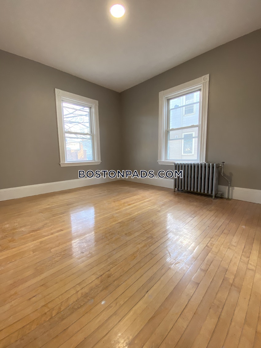 BOSTON - JAMAICA PLAIN - HYDE SQUARE - 4 Beds, 2 Baths - Image 6