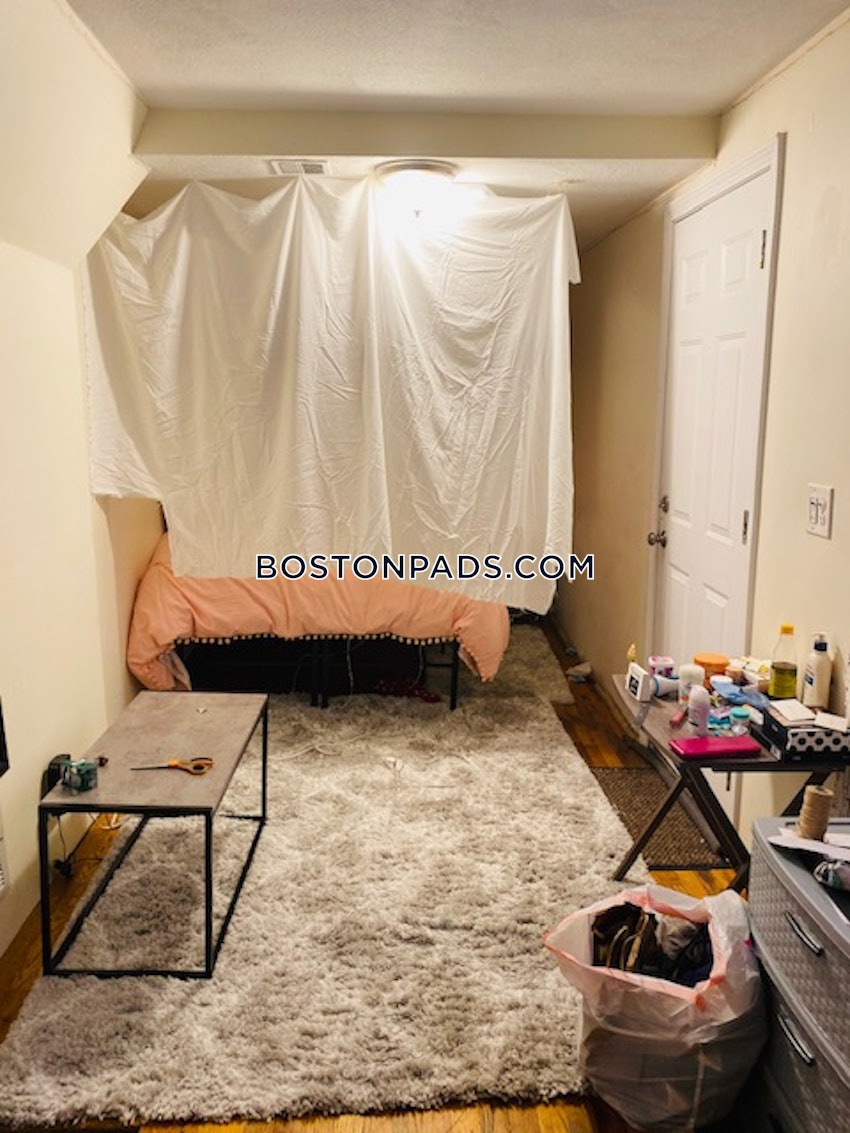 BOSTON - MISSION HILL - 2 Beds, 1 Bath - Image 1