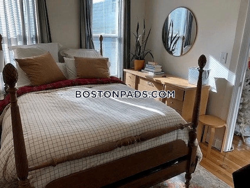 BOSTON - FORT HILL - 4 Beds, 2 Baths - Image 2