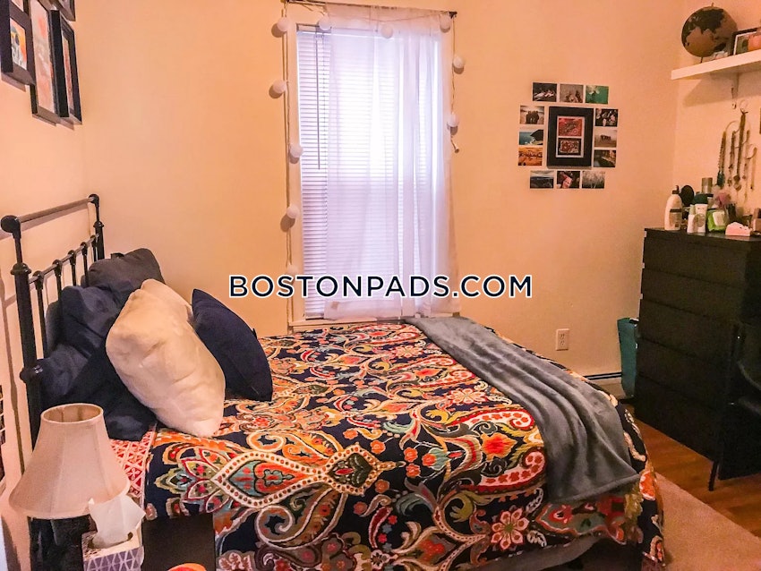 BOSTON - FORT HILL - 4 Beds, 2 Baths - Image 9