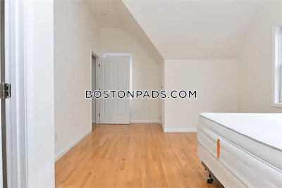 Mission Hill 4 Bed, 3 Bath Unit Boston - $7,900 No Fee