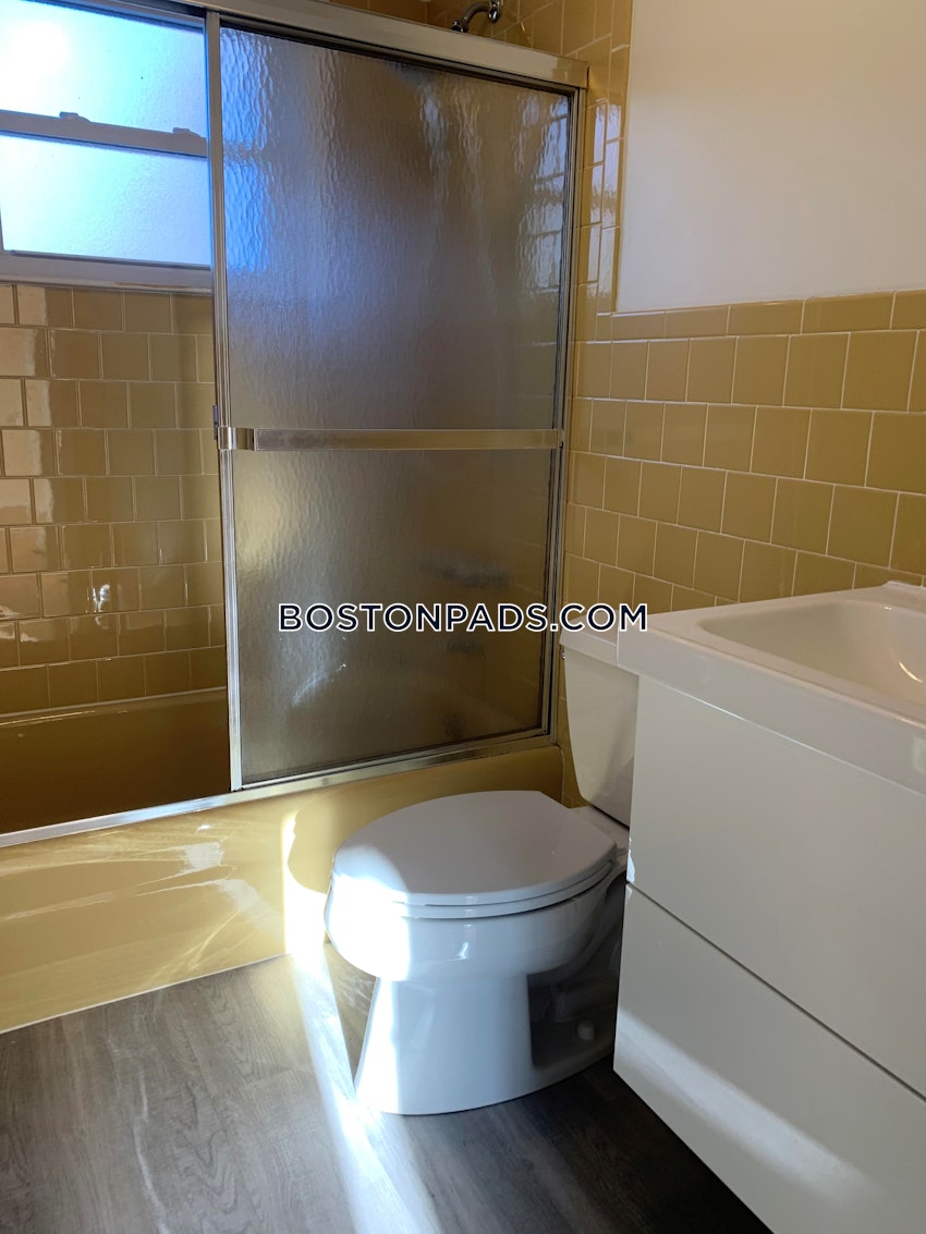 QUINCY - NORTH QUINCY - 4 Beds, 2 Baths - Image 3