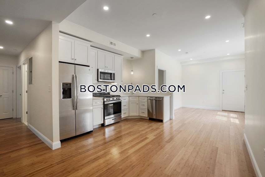 BOSTON - FORT HILL - 4 Beds, 2 Baths - Image 4