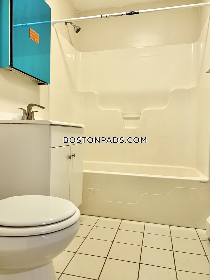 BOSTON - DORCHESTER - ASHMONT - 3 Beds, 1 Bath - Image 7