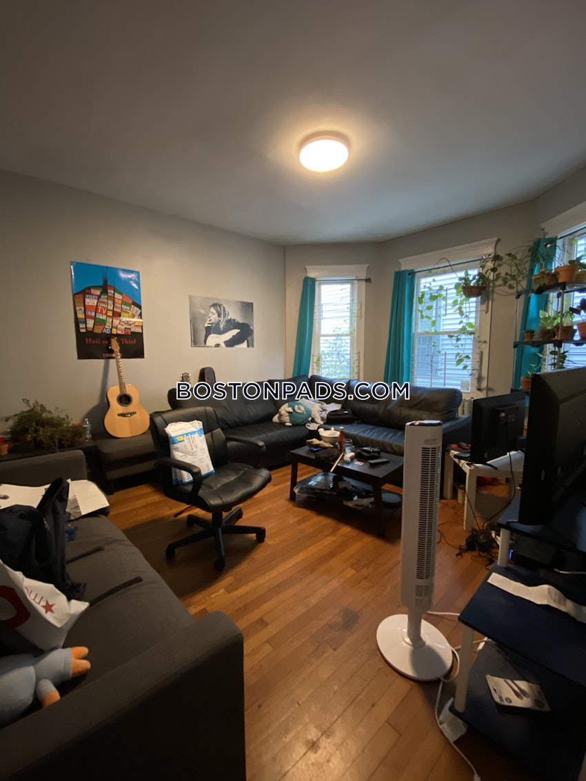 BOSTON - ALLSTON - 4 Beds, 2 Baths - Image 4