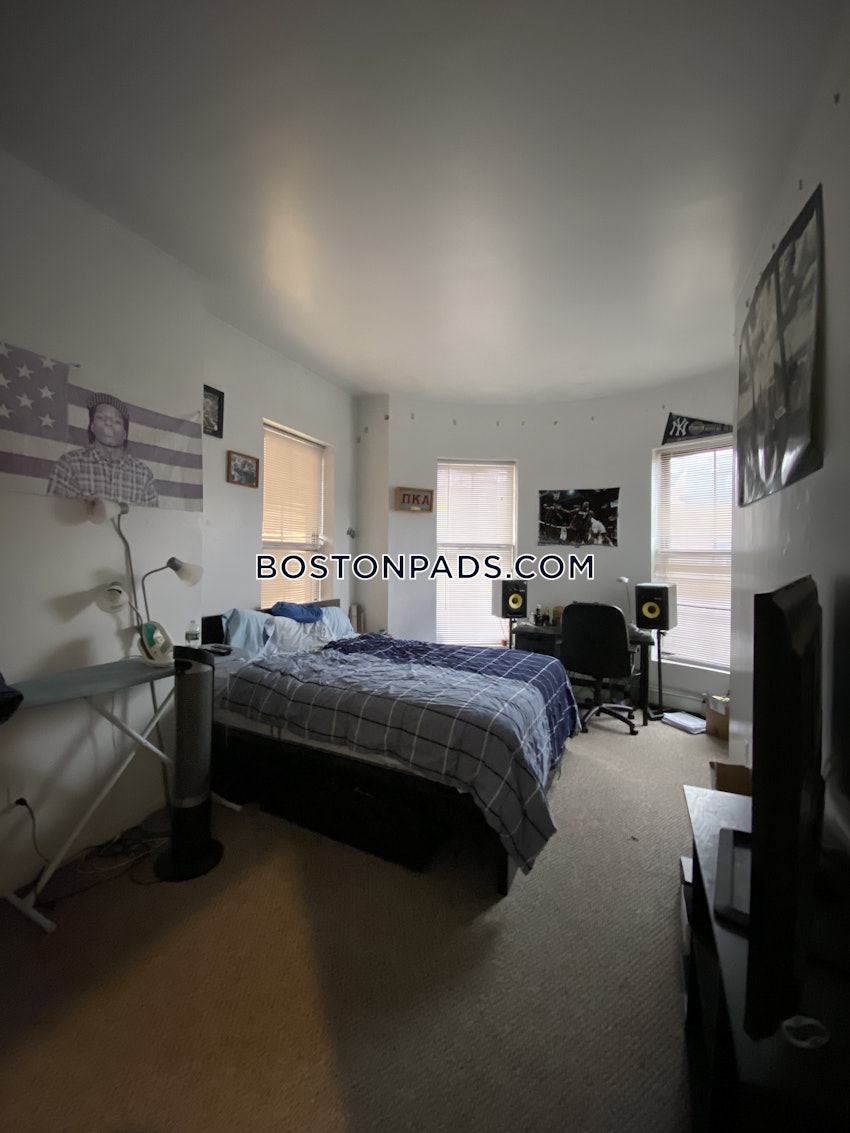 BOSTON - NORTHEASTERN/SYMPHONY - 4 Beds, 2 Baths - Image 15