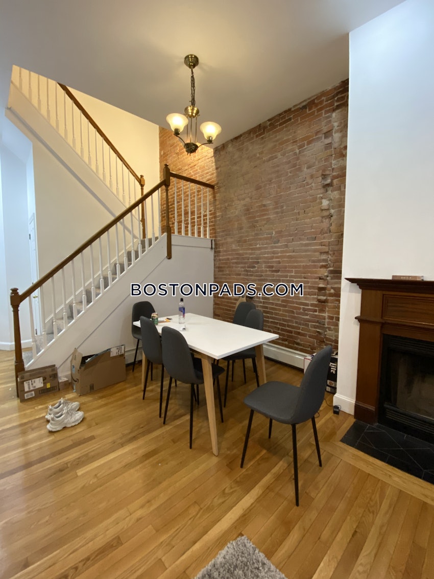 BOSTON - NORTHEASTERN/SYMPHONY - 4 Beds, 2 Baths - Image 4