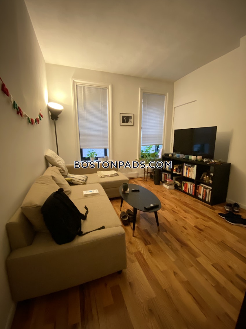 BOSTON - BAY VILLAGE - 1 Bed, 1 Bath - Image 1