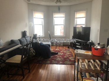 Boston - 3 Beds, 1 Baths