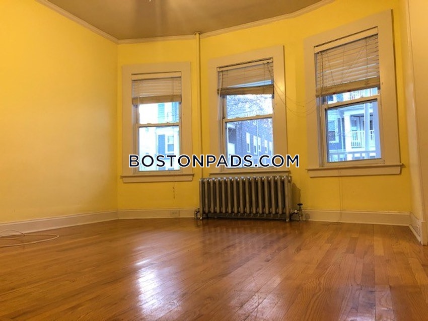 BOSTON - BRIGHTON - OAK SQUARE - 3 Beds, 1 Bath - Image 8