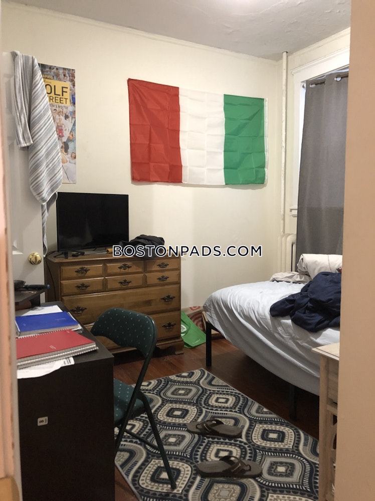 Saint Paul St., Brookline