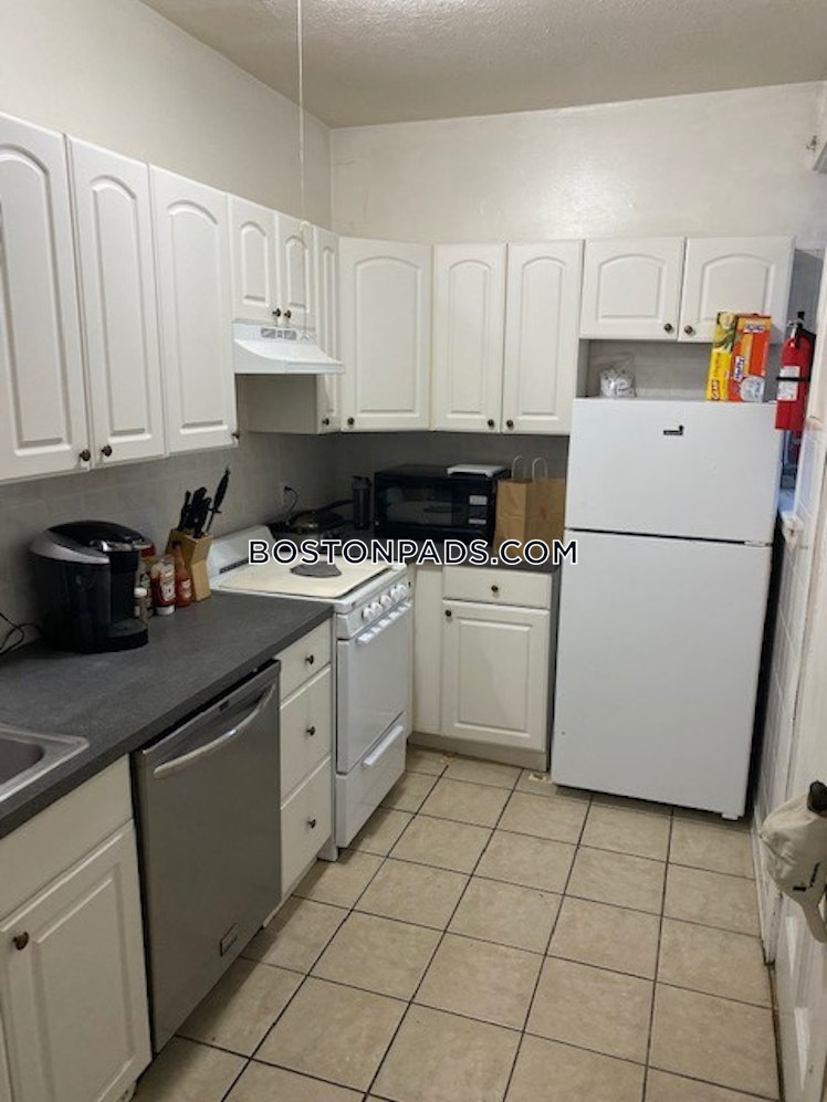 Saint Paul St., Brookline