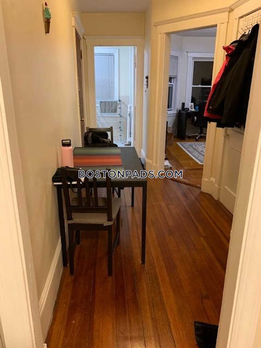 MALDEN - 1 Bed, 1 Bath - Image 4