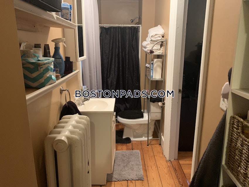 DEDHAM - 2 Beds, 2 Baths - Image 6