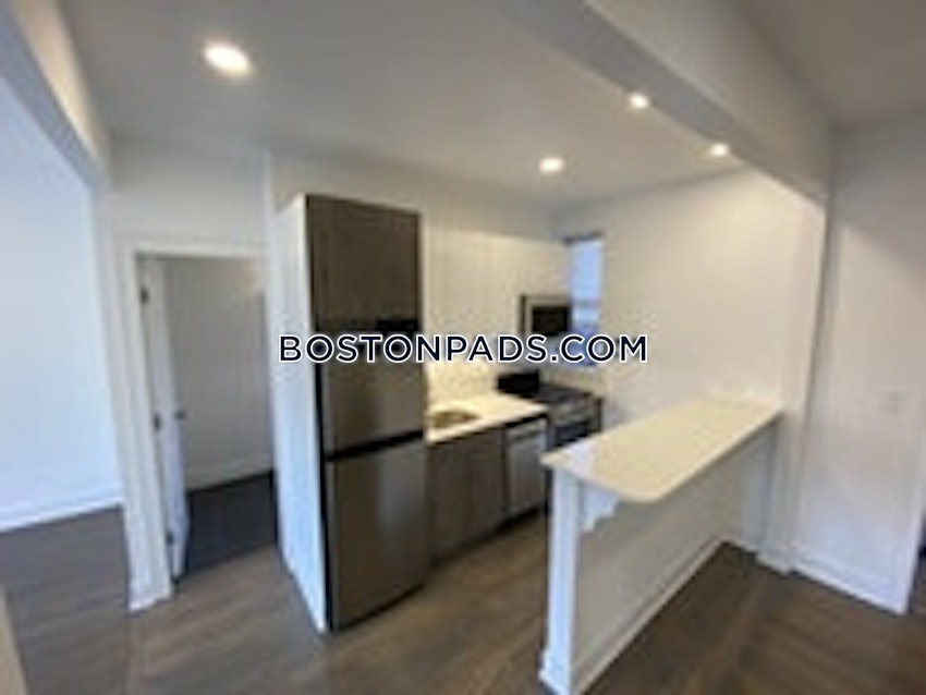 BOSTON - FENWAY/KENMORE - 1 Bed, 1 Bath - Image 7