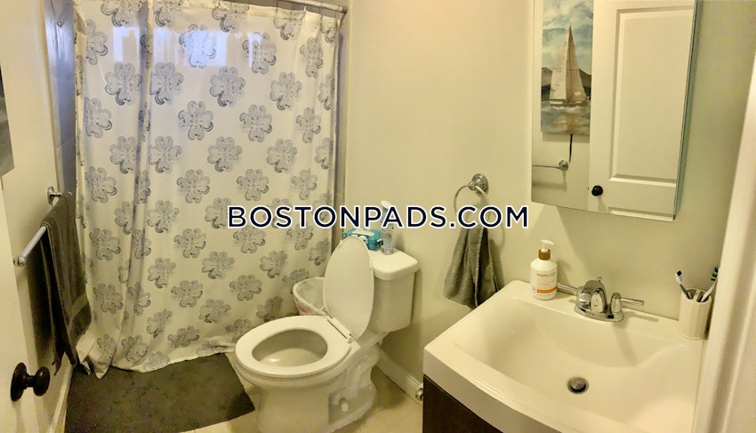 BOSTON - FORT HILL - 4 Beds, 2 Baths - Image 8