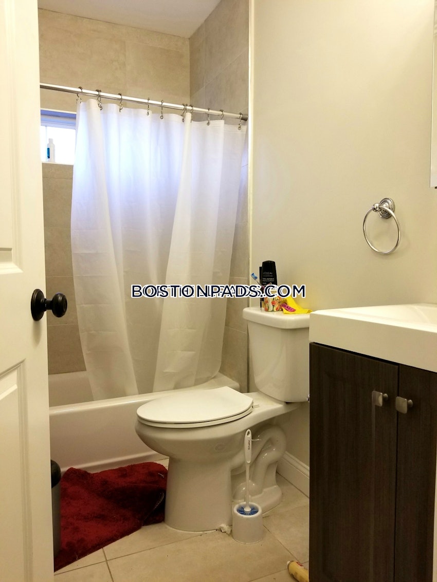BOSTON - FORT HILL - 4 Beds, 2 Baths - Image 31
