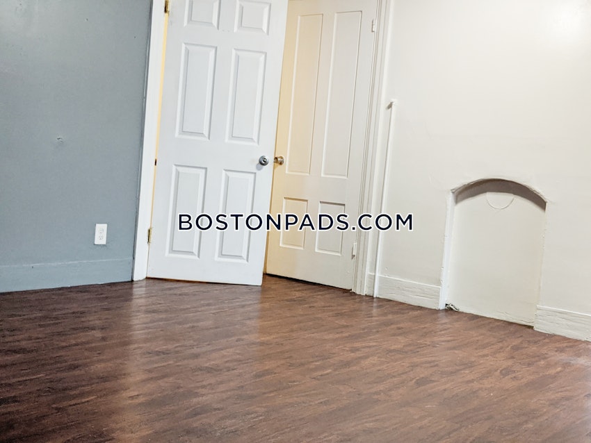 BOSTON - ROXBURY - 4 Beds, 2 Baths - Image 7