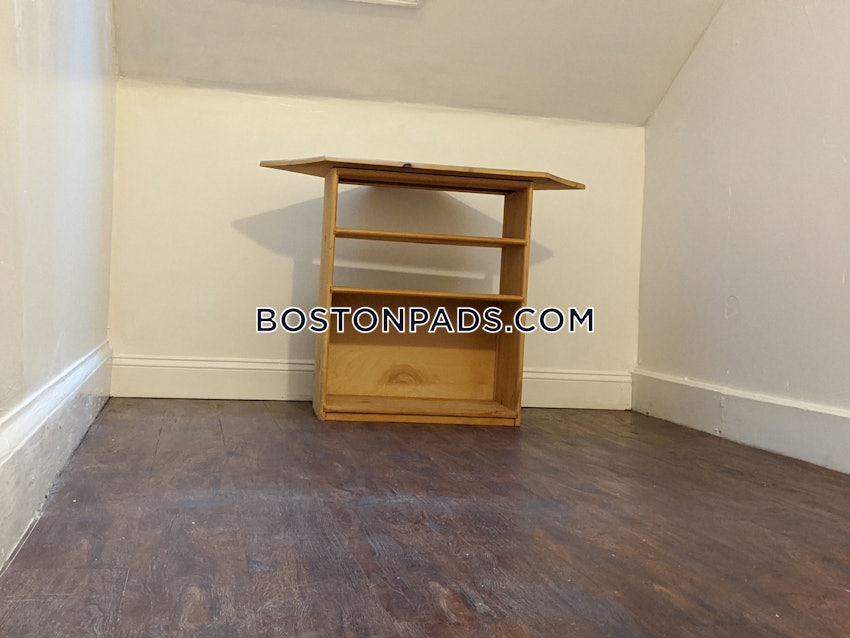 BOSTON - ROXBURY - 4 Beds, 2 Baths - Image 11