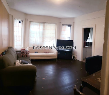 Boston - 4 Beds, 2 Baths