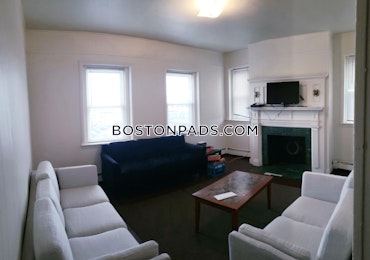 Boston - 5 Beds, 2 Baths