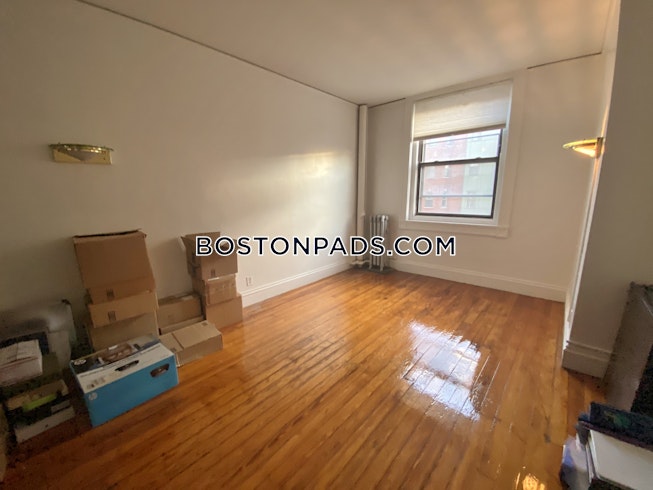 Boston - $3,700+ /mo