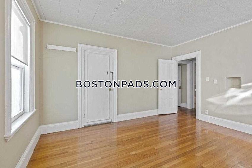 BROOKLINE- BROOKLINE VILLAGE - 2 Beds, 1 Bath - Image 4