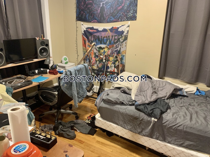 BOSTON - ALLSTON - 4 Beds, 2 Baths - Image 2