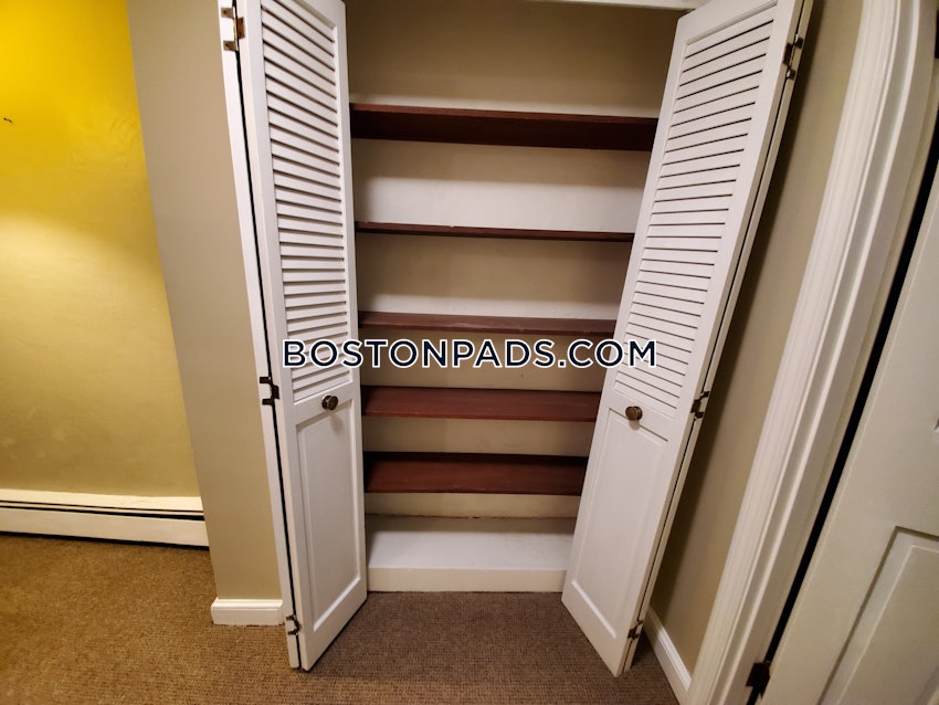 BOSTON - BAY VILLAGE - 1 Bed, 1 Bath - Image 1