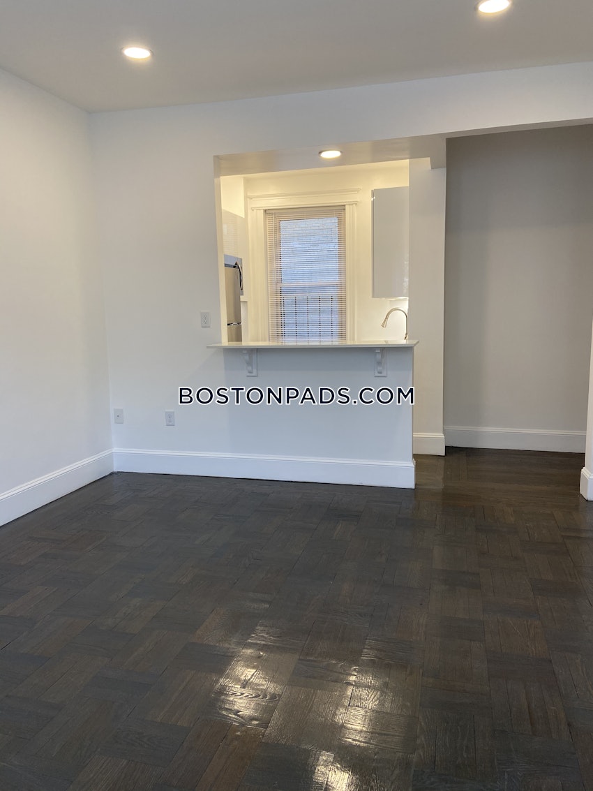 BOSTON - FENWAY/KENMORE - 1 Bed, 1 Bath - Image 15