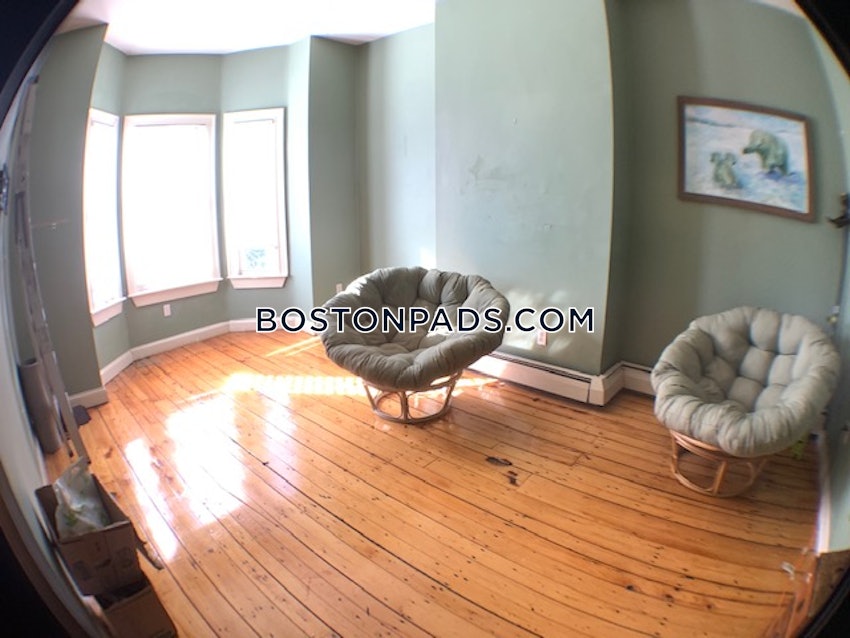 BOSTON - JAMAICA PLAIN - HYDE SQUARE - 2 Beds, 1 Bath - Image 12