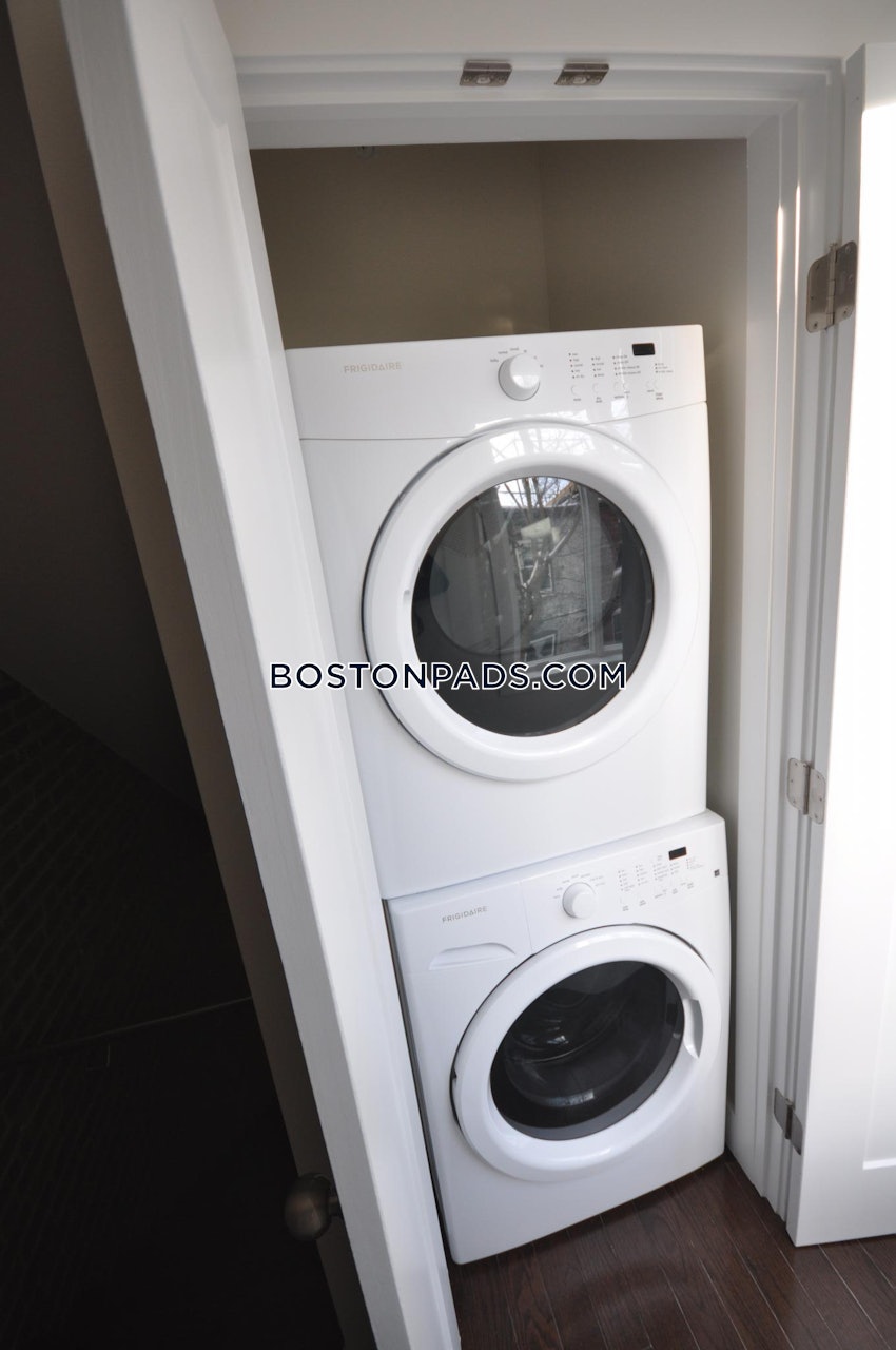 BOSTON - NORTHEASTERN/SYMPHONY - 4 Beds, 2.5 Baths - Image 3