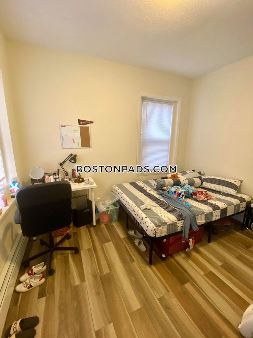 BOSTON - ALLSTON - 4 Beds, 2 Baths - Image 16