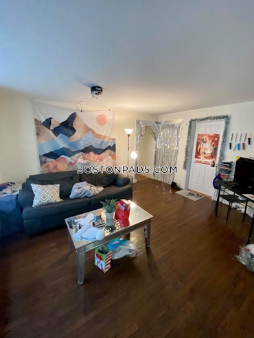 Boston - 3 Beds, 2 Baths