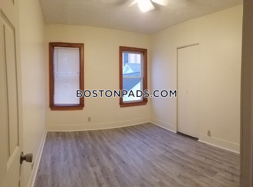 MALDEN - 3 Beds, 1 Bath - Image 3