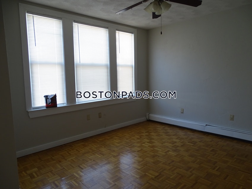 MALDEN - 4 Beds, 2 Baths - Image 4