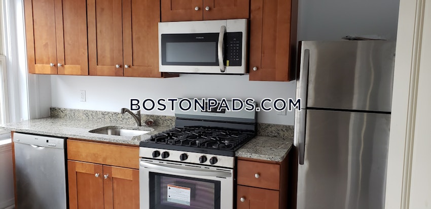 BROOKLINE- BOSTON UNIVERSITY - 4 Beds, 1.5 Baths - Image 2