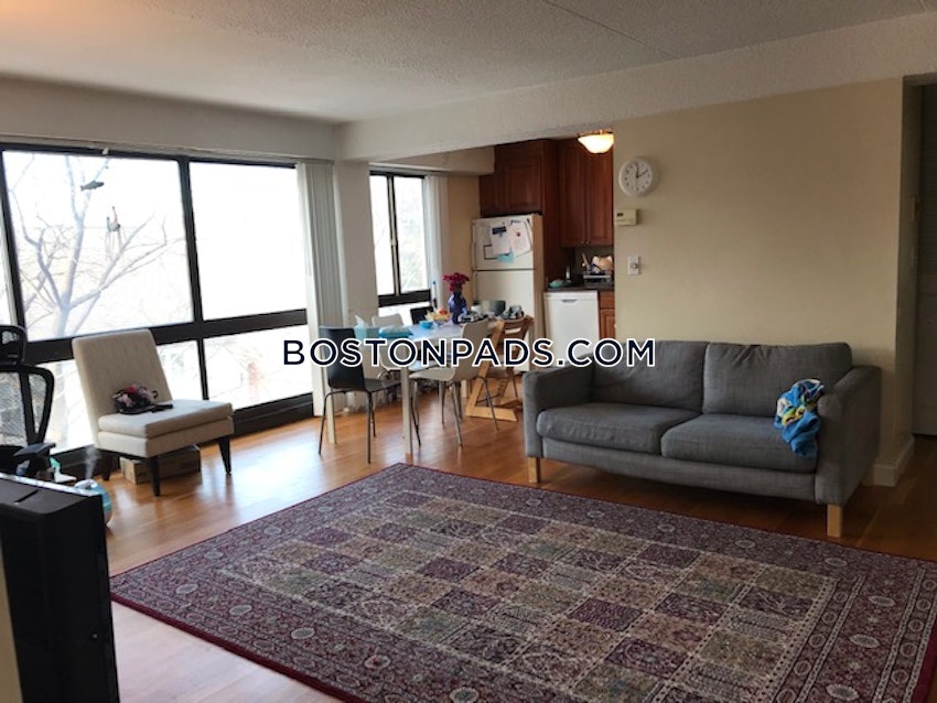 BROOKLINE- COOLIDGE CORNER - 2 Beds, 1 Bath - Image 2