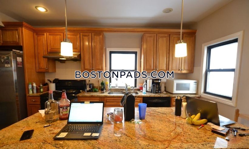 BOSTON - ALLSTON - 4 Beds, 2 Baths - Image 7