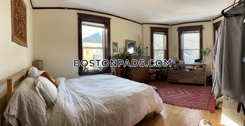 CAMBRIDGE - PORTER SQUARE - 3 Beds, 2 Baths - Image 26