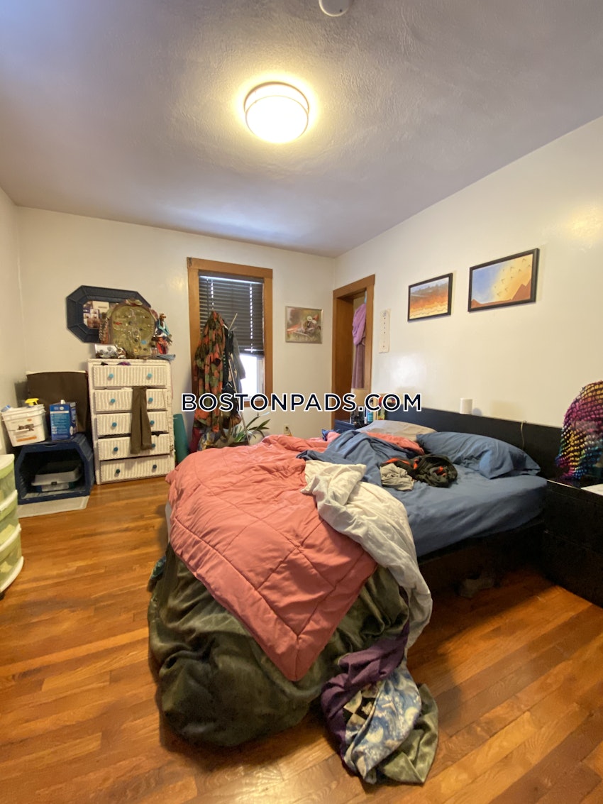 SOMERVILLE- WEST SOMERVILLE/ TEELE SQUARE - 3 Beds, 1.5 Baths - Image 9