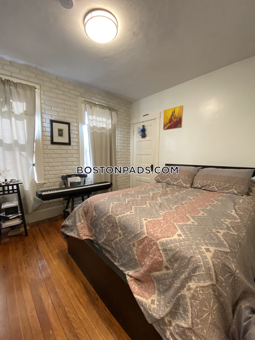 SOMERVILLE- WEST SOMERVILLE/ TEELE SQUARE - 3 Beds, 1.5 Baths - Image 8