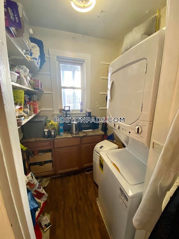 Boston - 3 Beds, 1 Baths