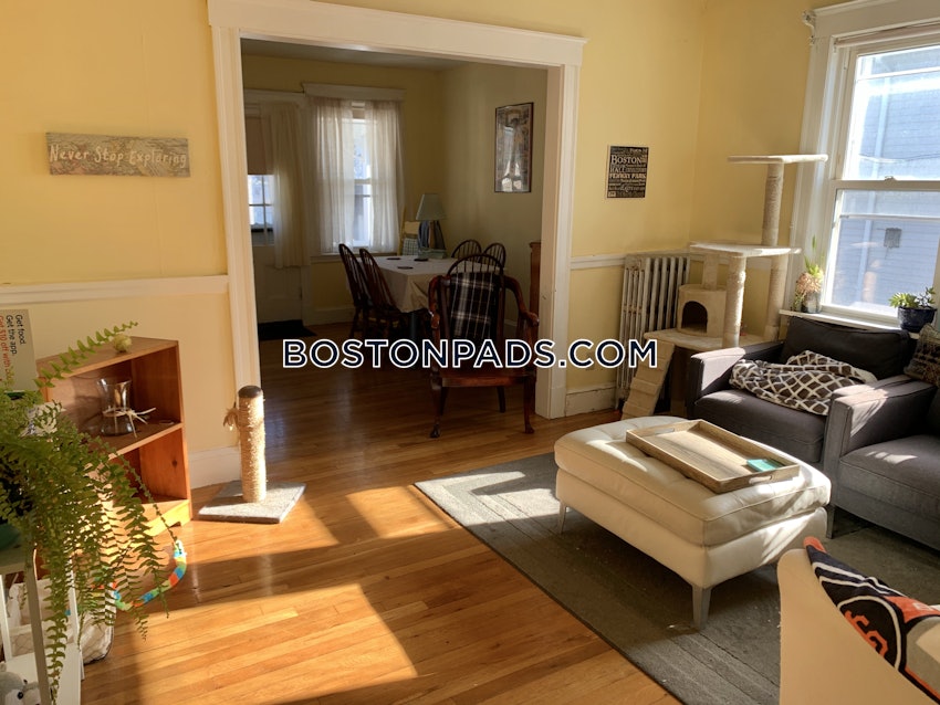 BOSTON - MISSION HILL - 3 Beds, 1.5 Baths - Image 2