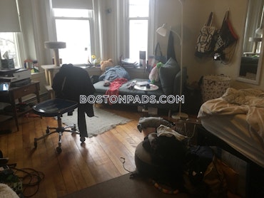 Boston - 4 Beds, 2 Baths