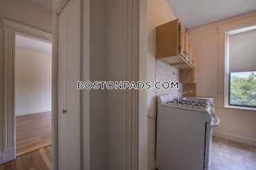 Boston - 0 Beds, 1 Baths