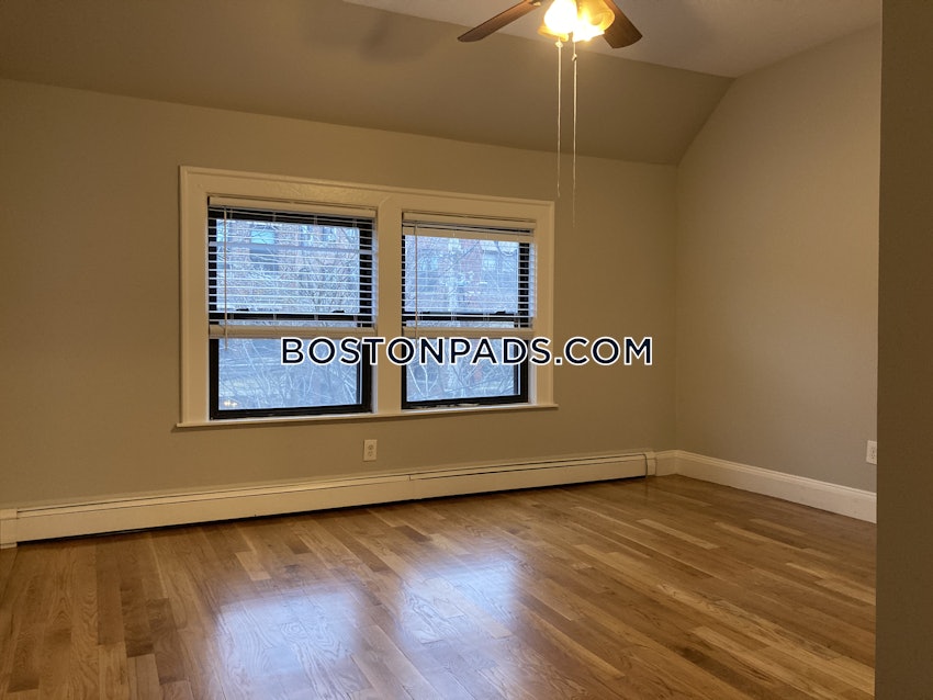 BROOKLINE- COOLIDGE CORNER - 2 Beds, 1 Bath - Image 16