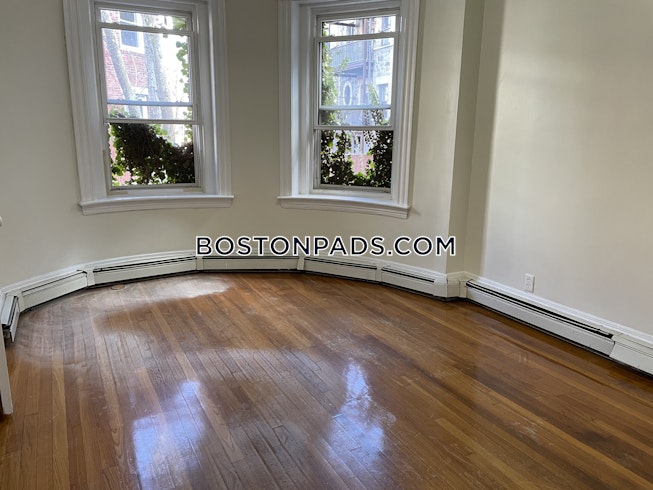 Brookline - $2,500+ /mo