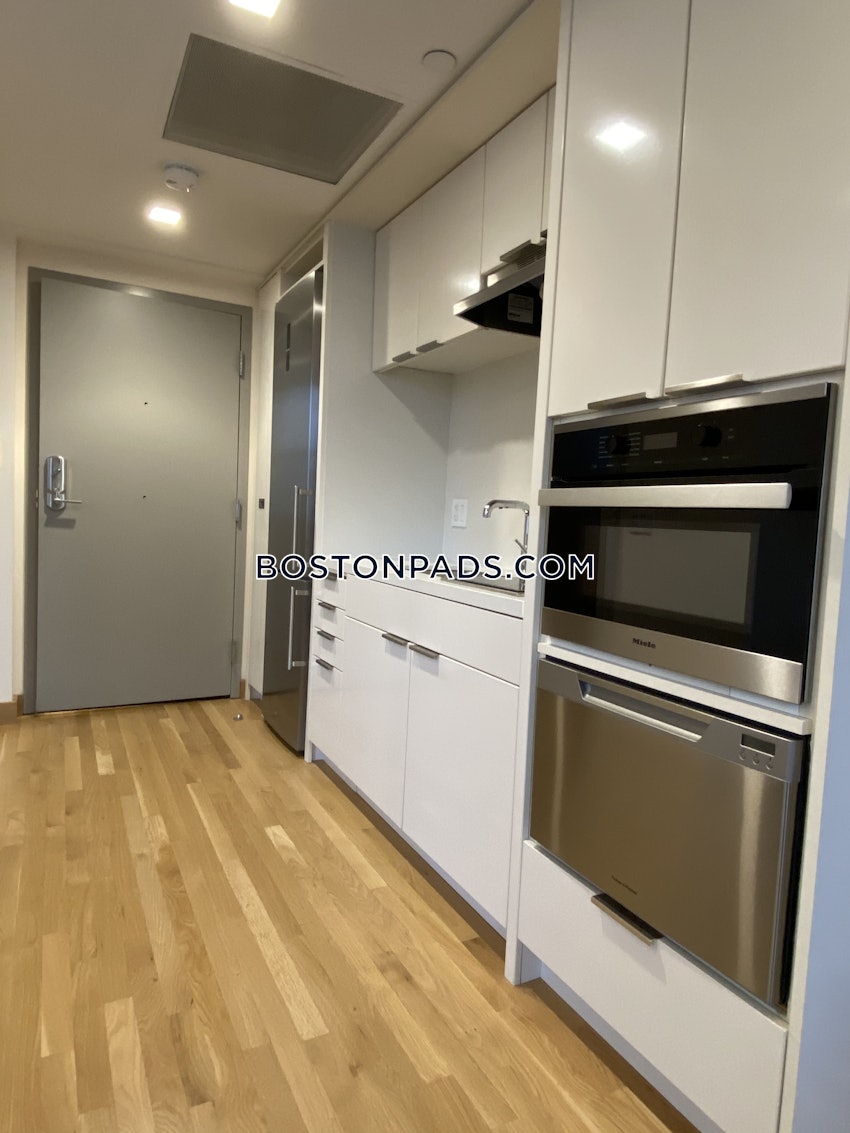 CAMBRIDGE - HARVARD SQUARE - 1 Bed, 1 Bath - Image 17